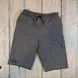 Boys Large Under Armour Knit Shorts